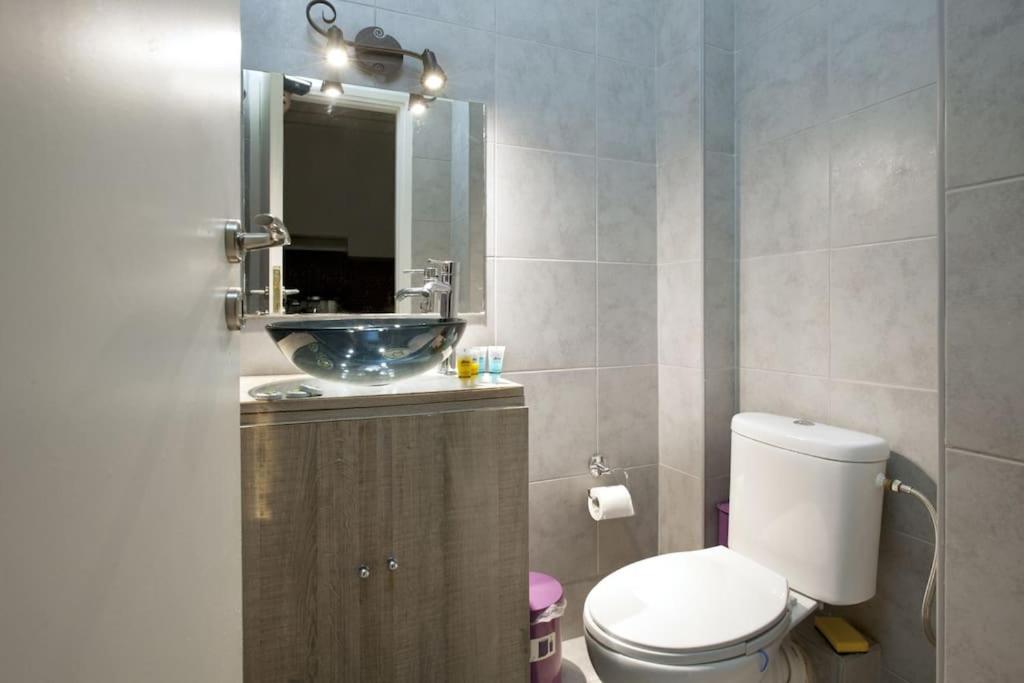 A Cozy Studio At Chalandri Apartman Athén Kültér fotó